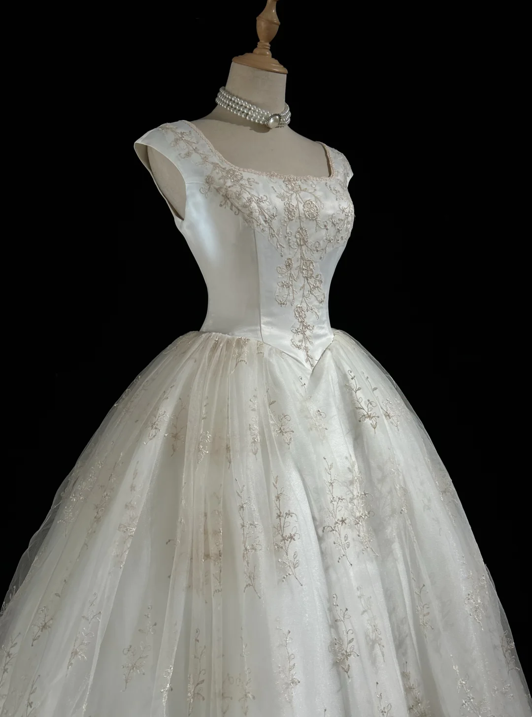 Robe de mariée classique, robe de bal, col carré, manches courtes, tulle, blanche, robes de mariée vintage DH651