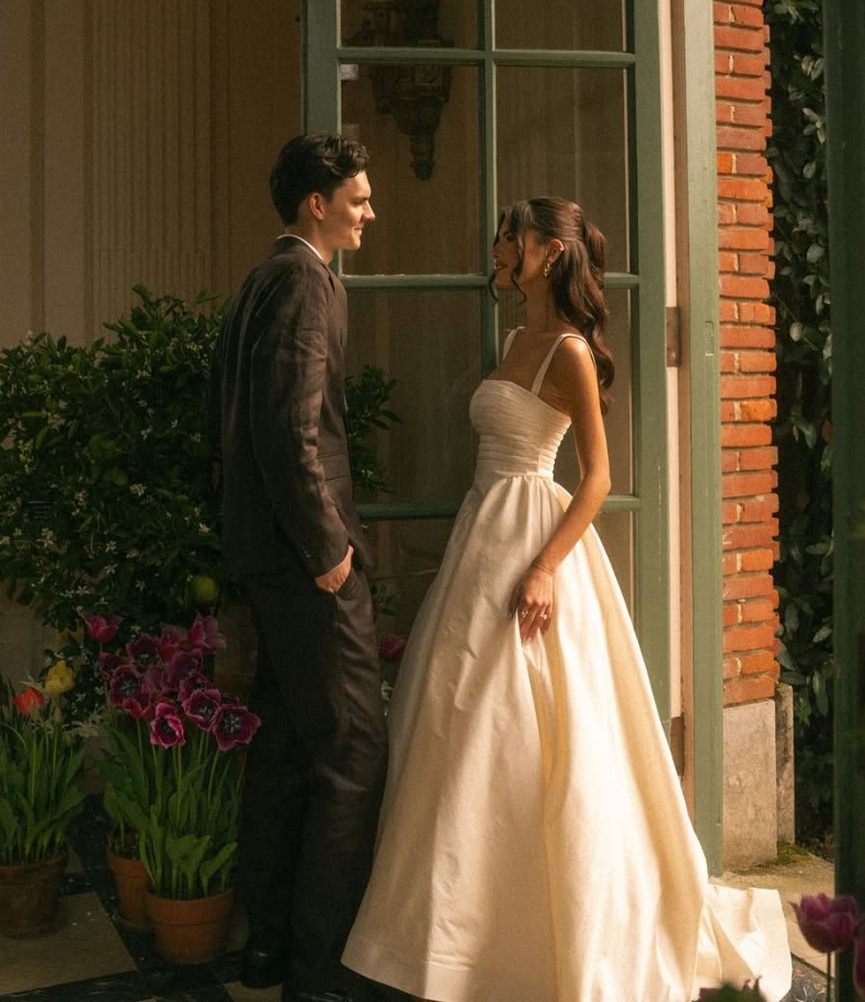 Unique Wedding Dress Ball Gown Square Neck Satin Long Wedding Dresses Bridal Gowns Elegant Brides Gown DH723