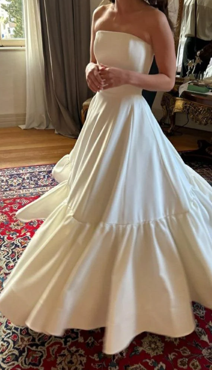 Dreamy Wedding Dress Ball Gown Strapless Satin White Wedding Dresses Bridal Gowns DH731