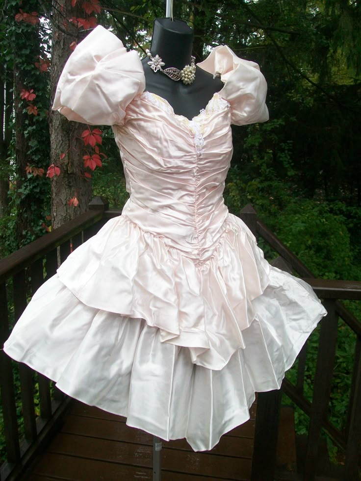 Vintage Sweetheart Ball Gown Pink Satin Formal 8th Grade Homecoming Dresses Summer Middle School Hoco Dress Homecoming Outfits DH832