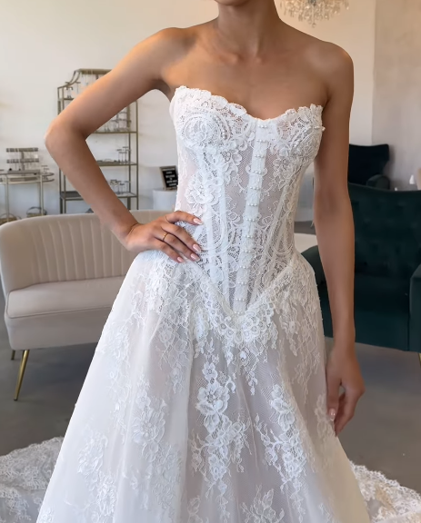 Modest Bridal Gown Ball Gown Strapless White Lace Long Summer Autumn Wedding Dresses Elegant Bridal Gowns DH853