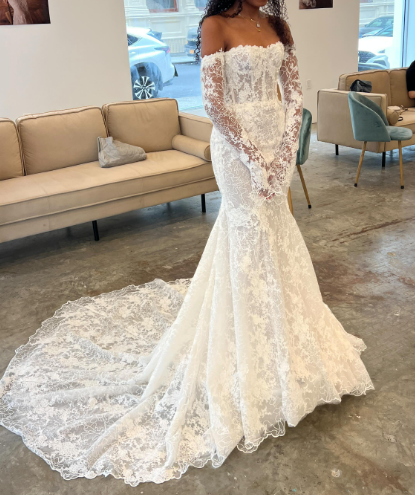 Timeless Bridal Gown Mermaid Off The Shoulder White Lace Long Sleeves Wedding Dresses Elegant Bridal Gowns DH954