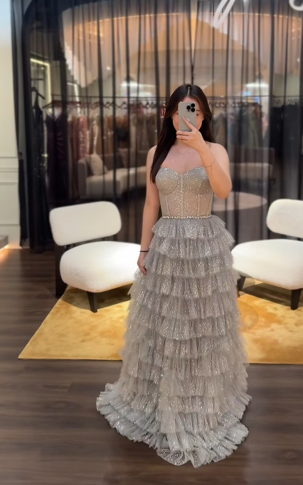 Süßes Ballkleid Spaghettiträger Silbergrau Mini Kurzes Formales Homecoming-Kleid Party Kurzes Ballkleid Hoco Kleider DH2684