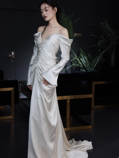 Süßes Ballkleid Spaghettiträger Silbergrau Mini Kurzes Formales Homecoming-Kleid Party Kurzes Ballkleid Hoco Kleider DH2684