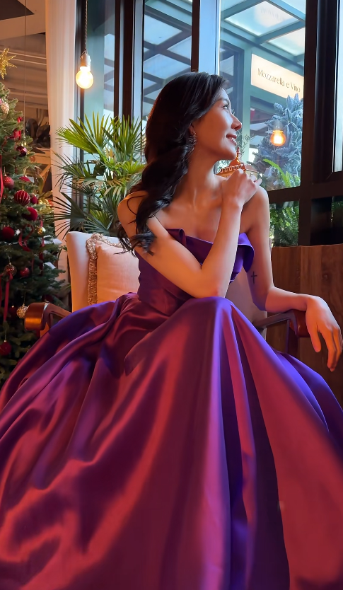 Gorgeous Strapless A-Line Long Prom Dresses Satin Purple Evening Dresses Sleeveless Purple Christmas Dresses DP04231