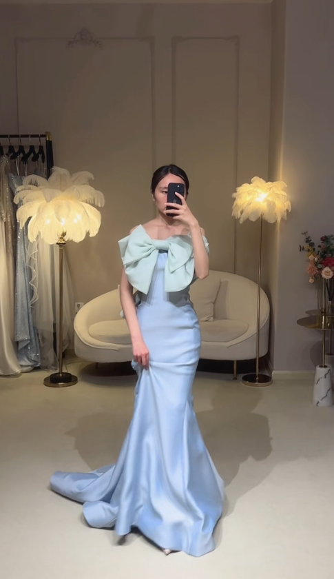 Elegant Blue Mermaid Long Prom Dresses Satin Sleeveless Evening Dresses DP04353