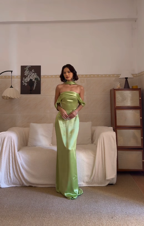 Süßes Ballkleid Spaghettiträger Silbergrau Mini Kurzes Formales Homecoming-Kleid Party Kurzes Ballkleid Hoco Kleider DH2684