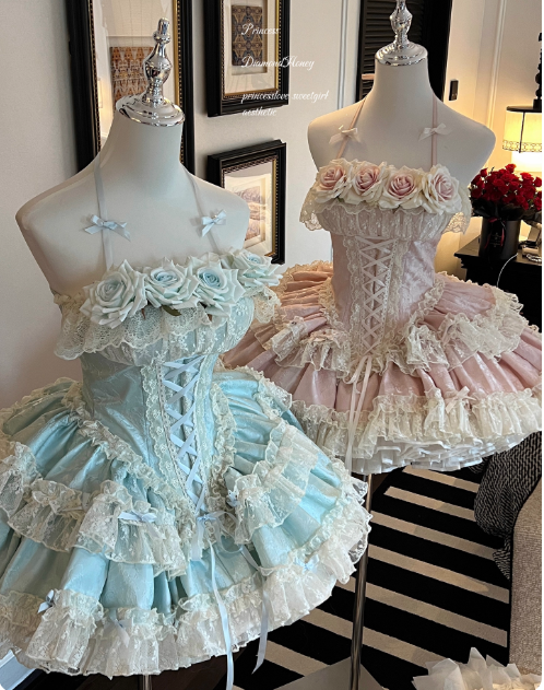 Süßes Ballkleid Spaghettiträger Silbergrau Mini Kurzes Formales Homecoming-Kleid Party Kurzes Ballkleid Hoco Kleider DH2684