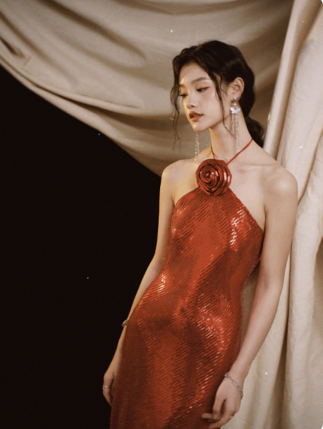 Chic Red Sheath Long Prom Dresses Sequins Halter Evening Dresses Sleeveless Birthday Dresses DP04532