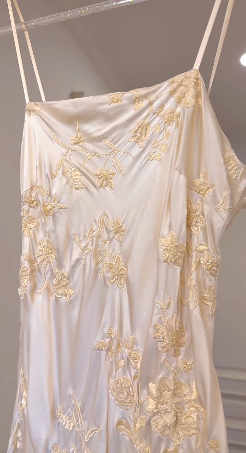 Vintage Champagne Prom Dresses Satin Sheath Long Evening Dresses Beaded Sleeveless Party Dresses DP04602