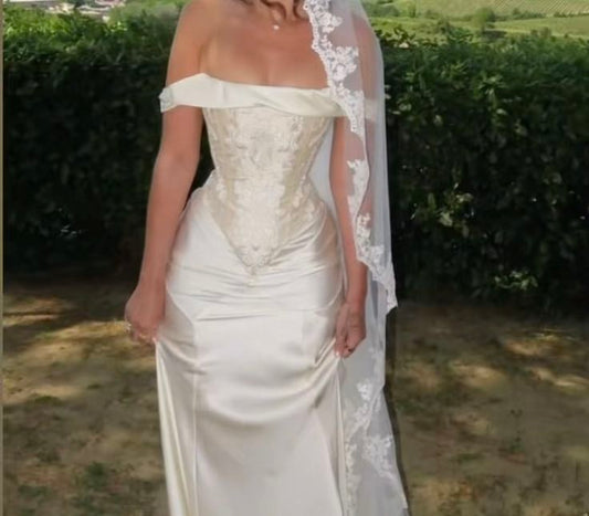 Chic Sheath Long Wedding Dresses Satin White Bridal Dresses Off-shoulder Bridal Gowns DP04669