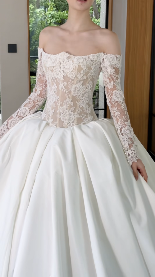 Chic A-line Long Wedding Dresses Satin Applique White Bridal Dresses Off-shoulder Long Sleeves Bridal Gowns DP04683