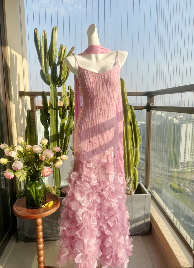 Gorgeous Pink Long Prom Dresses Spaghetti Straps Sheath Birthday Dresses Beaded Chiffon Sleeveless Evening Gowns DP04736