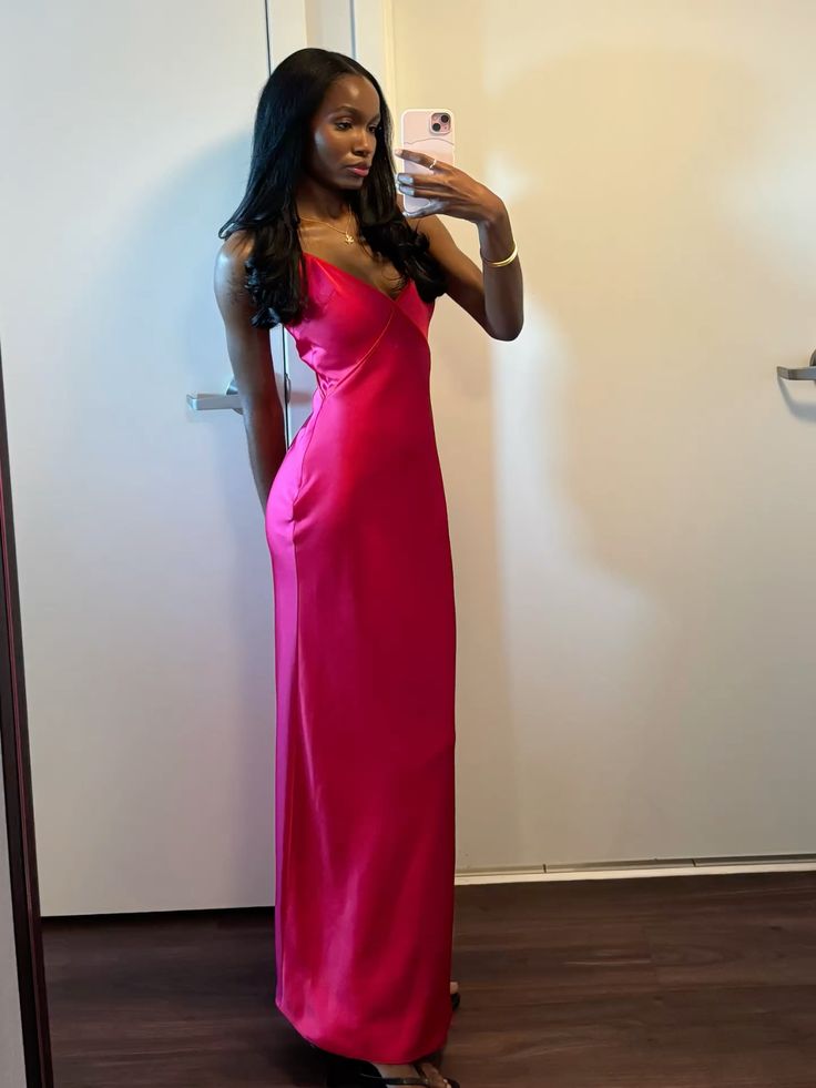 Chic Sheath Fuchsia Long Prom Dresses Satin Sleeveless Evening Dresses Spaghetti Straps Birthday Dresses DP04780