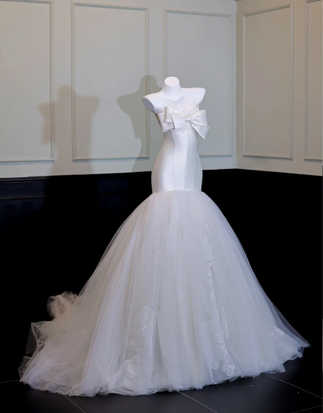 Modest Sheath Long Wedding Dress Tulle Strapless White Bridal Gown Sleeveless Bridal Dress DP04805