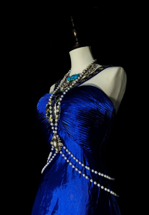 Chic Sheath Blue Long Prom Dress Satin Beaded Strapless Evening Dress Sleevless Birthday Dress DP04839