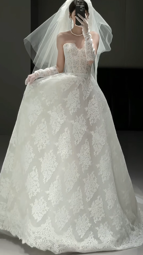 Elegant A-Line White Long Wedding Dress Tulle Appliques Sweetheart Bridal Gowns Sleeveless Bridal Dress DP04975