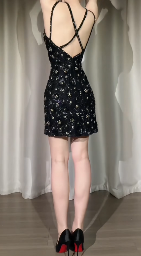 Süßes Ballkleid Spaghettiträger Silbergrau Mini Kurzes Formales Homecoming-Kleid Party Kurzes Ballkleid Hoco Kleider DH2684