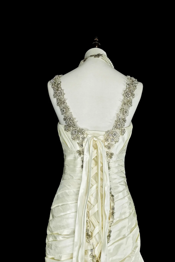 Chic White Prom Dress Straps Sheath Long Evening Dress Satin Sleeveless Formal Dress DP05042