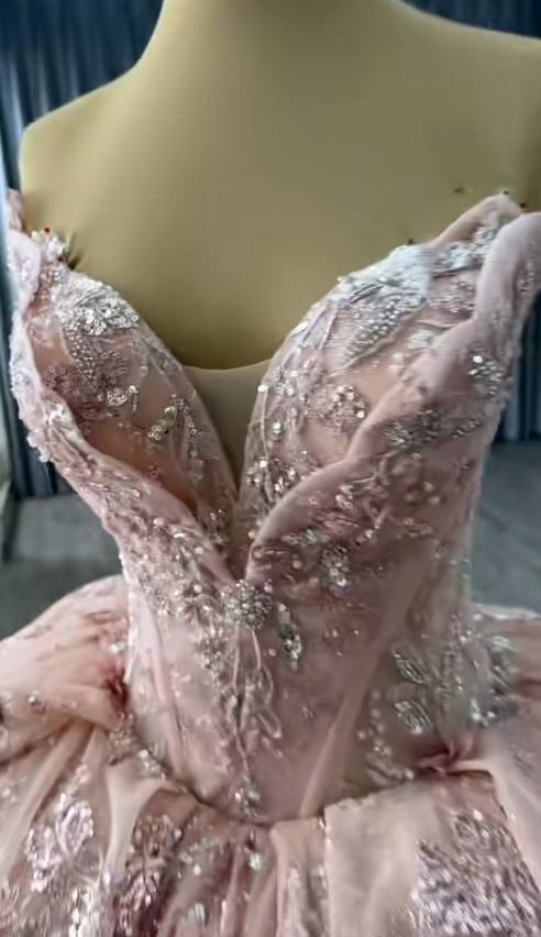 Gorgeous Pink Prom Dress Sweetheart A-Line Long Evening Dress Appliques Tulle Formal Dress DP05048