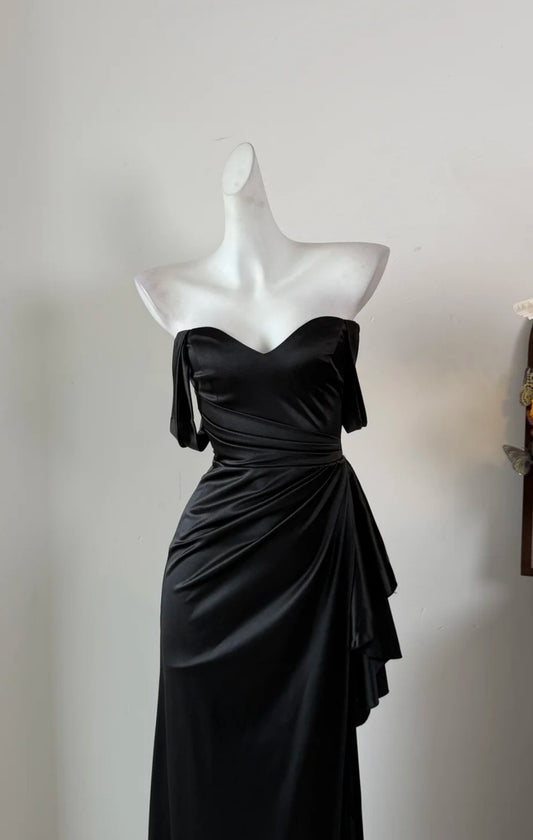 Chic Black Prom Dress Off-shoulder Sheath Evening Dress Satin Sleeveless Party Dress DP05063