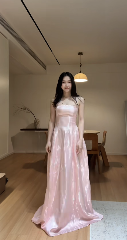 Süßes Ballkleid Spaghettiträger Silbergrau Mini Kurzes Formales Homecoming-Kleid Party Kurzes Ballkleid Hoco Kleider DH2684