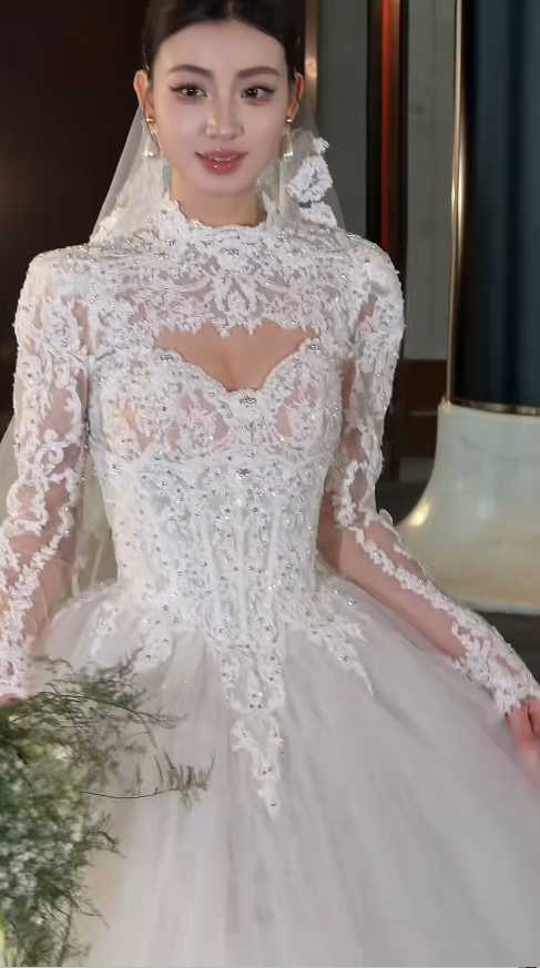 Timeless A-Line White Wedding Dress Tulle Appliques Sweetheart Bridal Dress Sleeveless Bridal Gown DP05254
