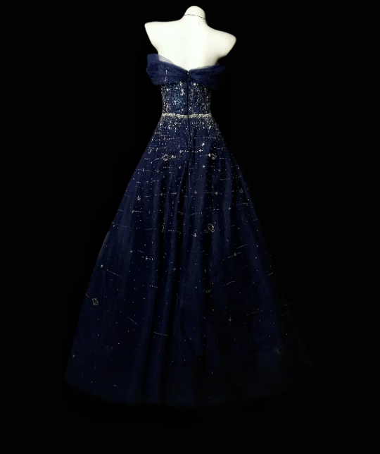Elegantes marineblaues Tüll-Abendkleid mit schulterfreiem Schnitt und A-Linien-Schnitt DP05267