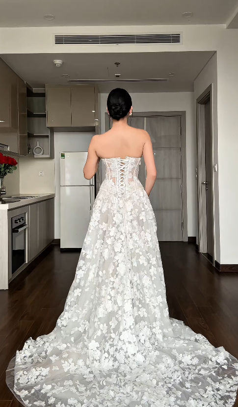 Timeless Sweetheart Wedding Dress A-Line Tulle Appliques Bridal Dress Sleeveless White Birdal Gowns DP05397
