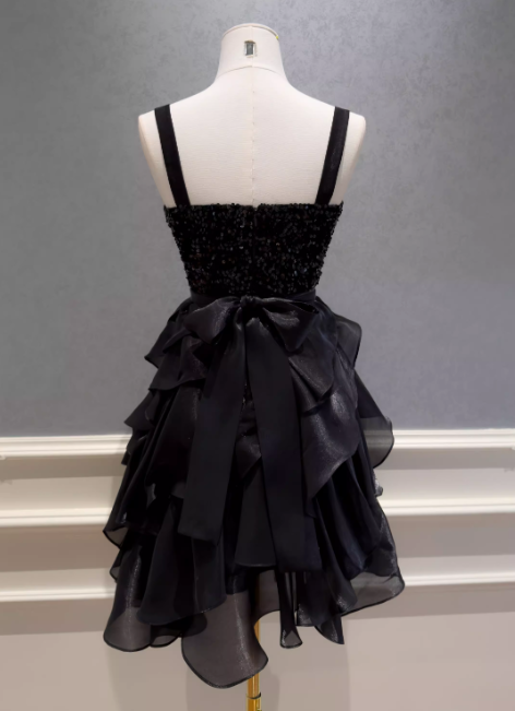 Robe de cocktail noire chic à bretelles, robe de soirée de graduation trapèze, robe d'anniversaire en tulle DP05418