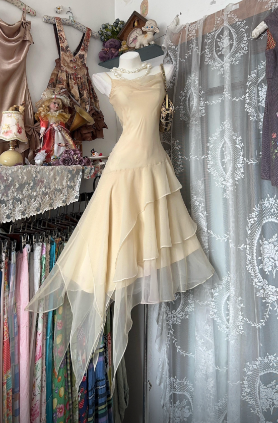Sexy Spaghettiträger A-Linie Geburtstagskleid Chiffon Cocktailkleid Gelbes Abschlussfeierkleid DP05484