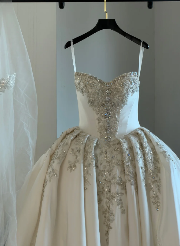 Elegant White Wedding Dress Strapless A-Line Bridal Dress Beaded Satin Bridal Gown DP05495
