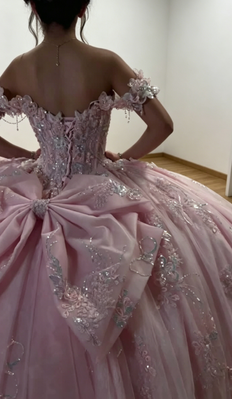 Elegantes Off-Shoulder Ballkleid Geburtstagskleid Tüll Perlen Quinceanera Kleid Rosa Sweet 16 Kleid DP05560