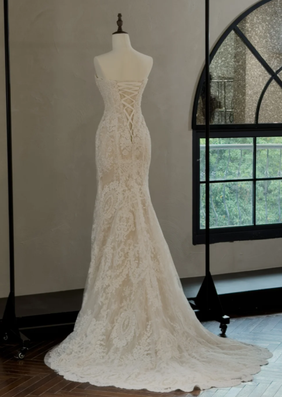 Timeless Sweetheart Mermaid Long Wedding Dress Applique Lace Bridal Dress White Bridal Gown DP05574