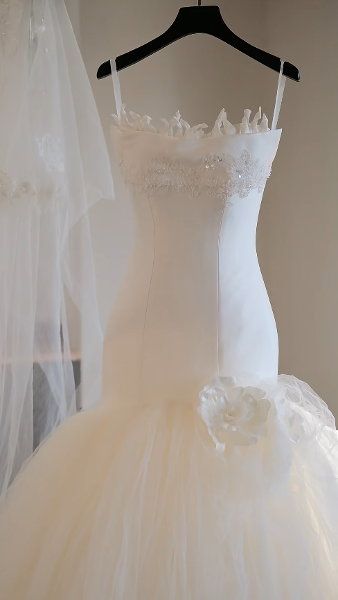 Timeless Strapless Ball Gown Long Wedding Dress Tulle Bridal Dress White Bridal Gown DP05575