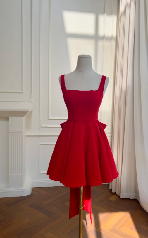 Robe d'anniversaire chic avec bretelles en satin trapèze courte robe de bal robe de cocktail rouge DP05582