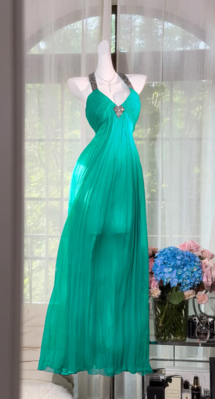 Schickes Neckholder-Etuikleid aus Chiffon, langes Abendkleid, Smaragdgrün, Ballkleid DP05595