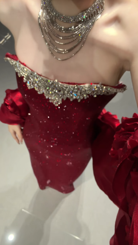 Elegantes schulterfreies Etui-Tüll-Abendkleid Rotes Ballkleid DP05637