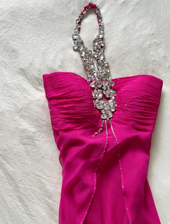 Wunderschönes Neckholder-Kleid aus Chiffon, langes Abendkleid, heißes pinkfarbenes Ballkleid DP05662