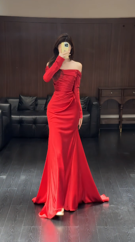 Elegantes burgunderrotes Ballkleid schulterfreies Etui-Satin-Abendkleid DP05696