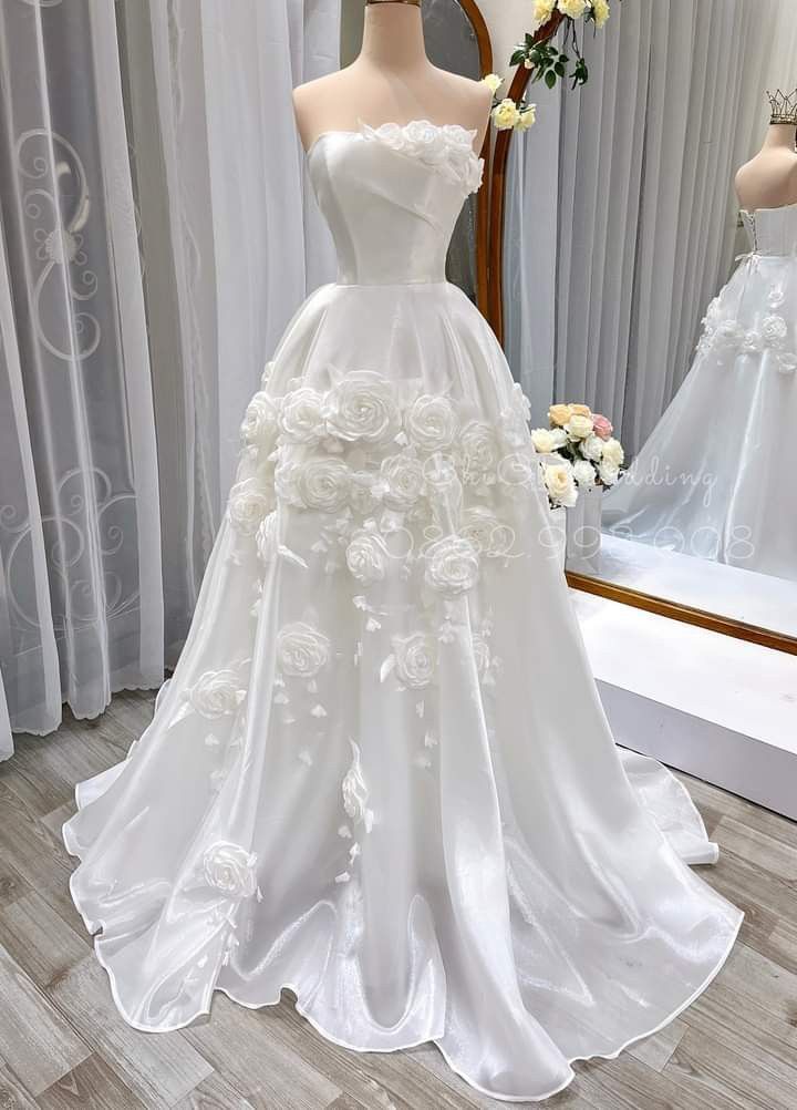 Timeless White Wedding Dress Strapless A-Line Bridal Gown Chiffon Appliques Bridal Dress DP05720
