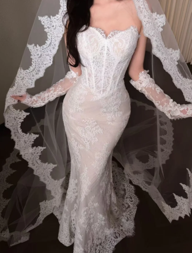 Robe de mariée sirène modeste en dentelle avec appliqués Robe de mariée blanche DP05825
