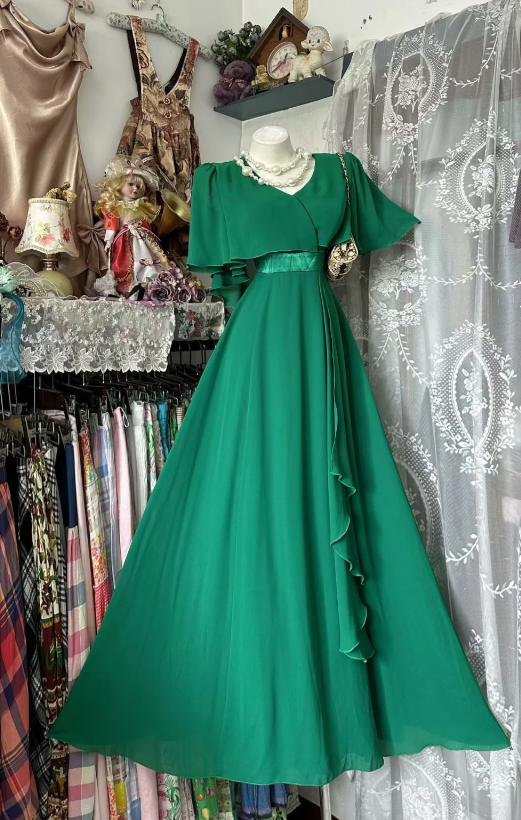 Elegant A-Line Chiffon Green Mother of Bridal Dress DP06024