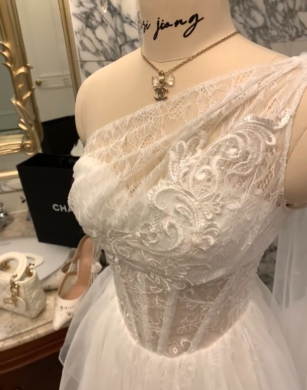 Süßes weißes Geburtstags-Kleid, schulterfreies Tüll-Kleid für Party, A-Linien Hoco-Kleid DP06206