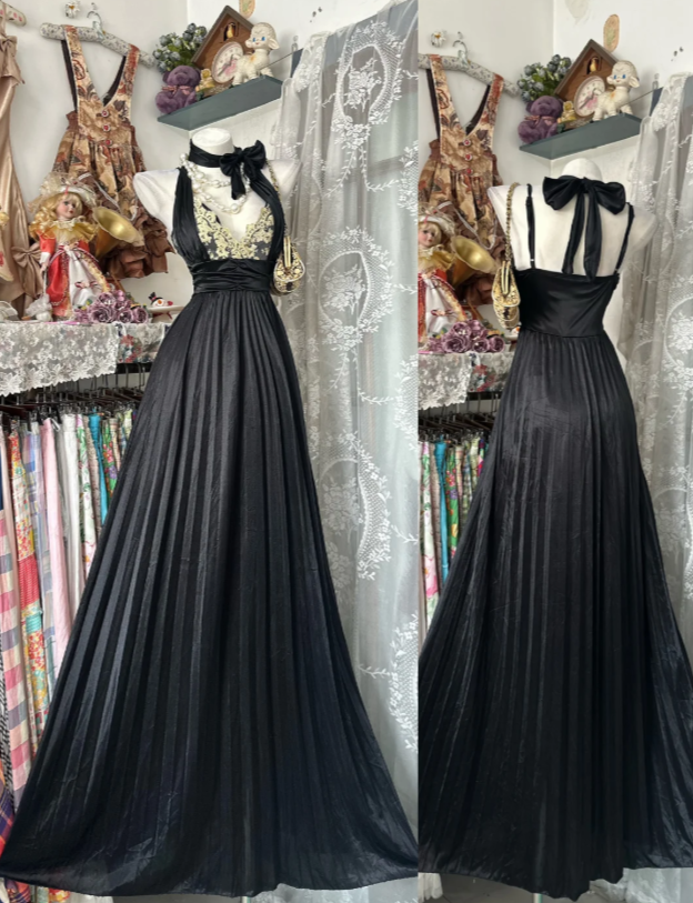 Chic Black Evening Dress Halter A-Line Prom Dress Chiffon Formal Dress DP06246