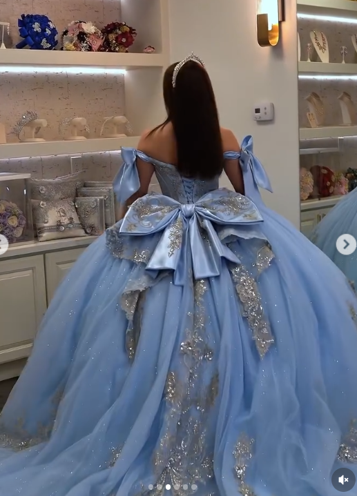 Robe de Quinceañera Bleu Féérique, Robe de Bal Cœur, Robe d'Anniversaire en Tulle Appliqué, Robe pour le 16e Anniversaire DP06272