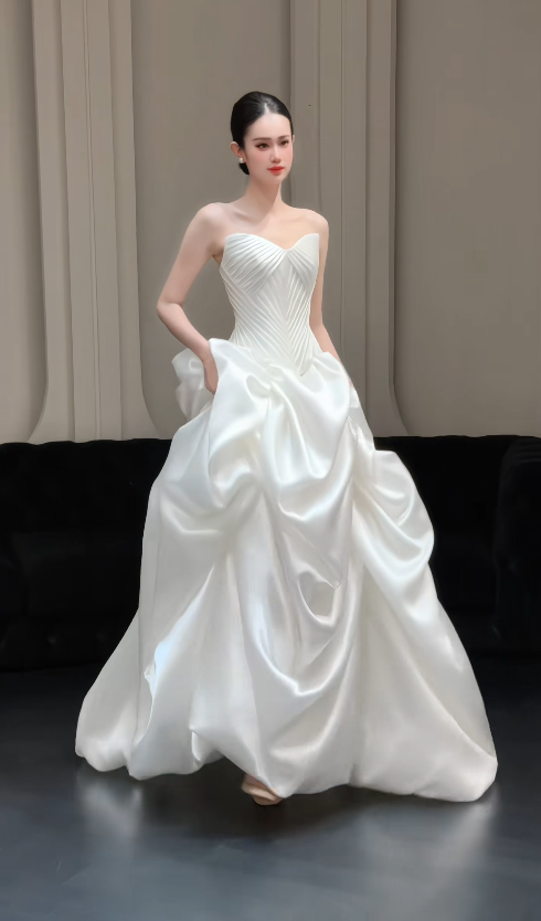White Wedding Dress Sheath Satin Bridal Gown DP06926