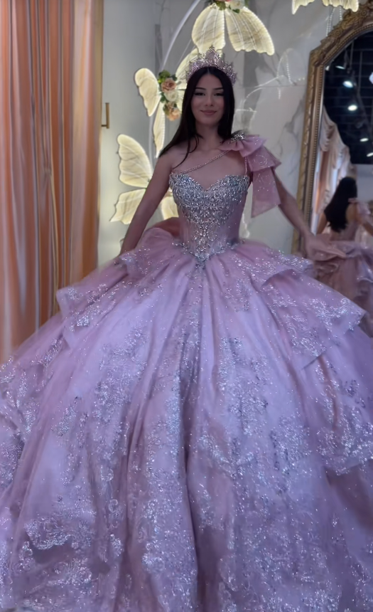 Gorgeous Pink Ball Gown Quinceanera Dress Tulle Applique Sweet 16 Dress DP07460