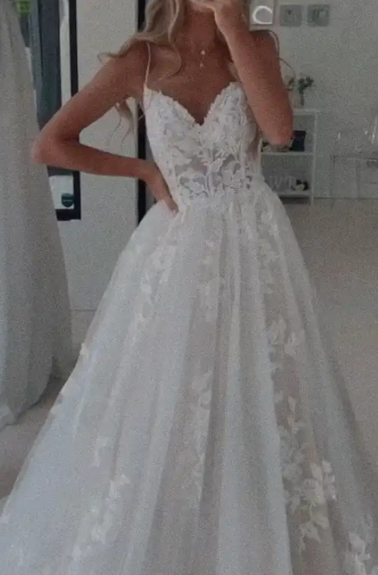 Classic Bridal Gown A Line Spaghetti Straps Lace White Wedding Dresses Minimalist Bridal Gowns DP1206
