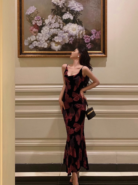 Edle Meerjungfrau Spaghettiträger Rosa Schwarz Langes Kleid zum 18. Geburtstag Partykleid 21. Geburtstag Outfits Geburtstagskleid Ideen für Frauen DP1312